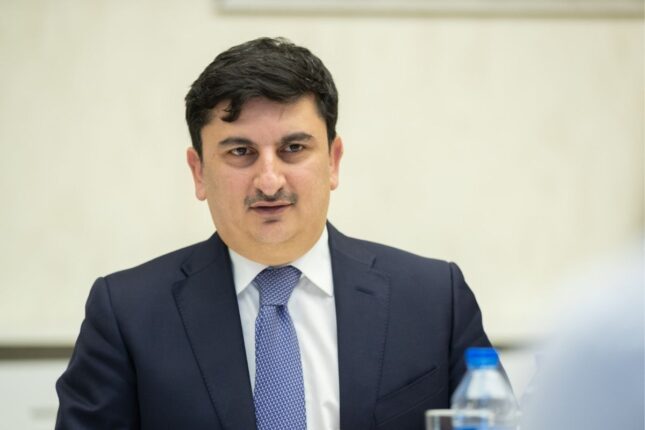 Gözdən əlil qadın 18 ildir növbədədir, amma mənzil ala bilmir -FOTO