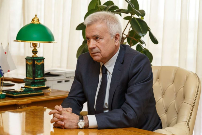 Vahid Ələkbərov sərvətini 25 milyard dollara çatdırdı