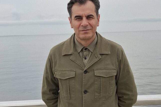 “Qərb təbliğatını yarır, dağıdır, onların zombiləşdirdiyi beyinləri ayıldıram!”-Elxan Şükürlü