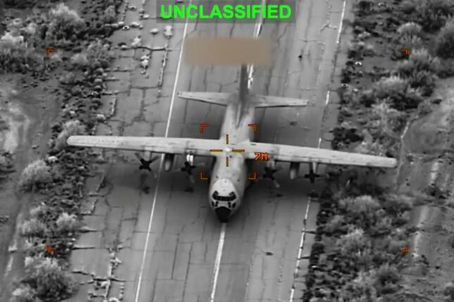 ABŞ İranın 3 təyyarəsini vurub – Video