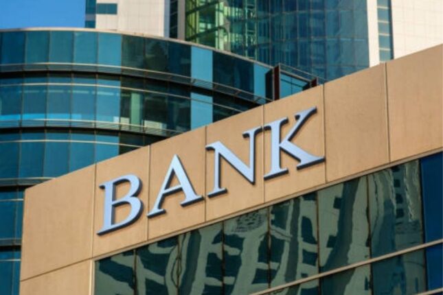 Müştərilərin ən çox şikayət etdiyi bankların adları – Siyahı