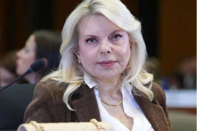 Netanyahu oğullarına yazılan təhqirlərdən şikayətləndi Netanyahu oğullarına yazılan təhqirlərdən şikayətləndi