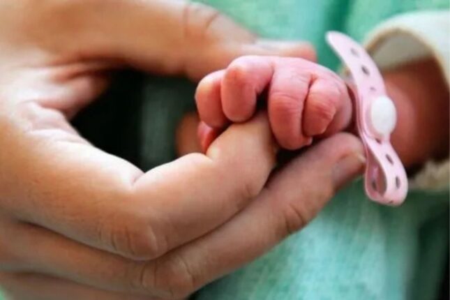 Azərbaycanda nikahdankənar doğulan uşaqların sayı açıqlandı