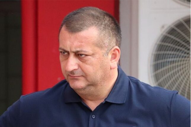 Zaur Axundov ev dustaqlığında qaldı