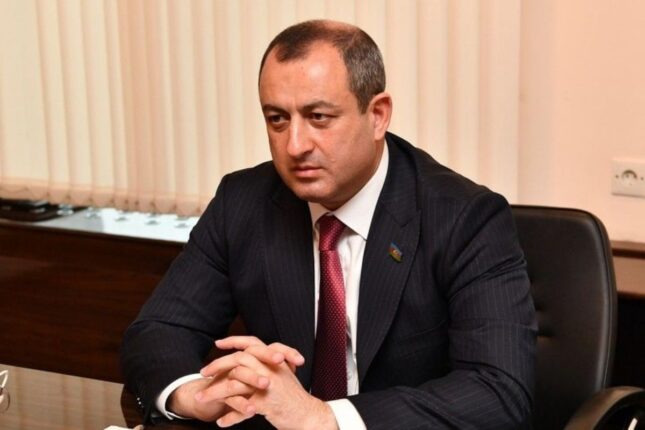 Sakinlər Adil Əliyevi Yeni Günəşliyə dəvət etdi – Foto