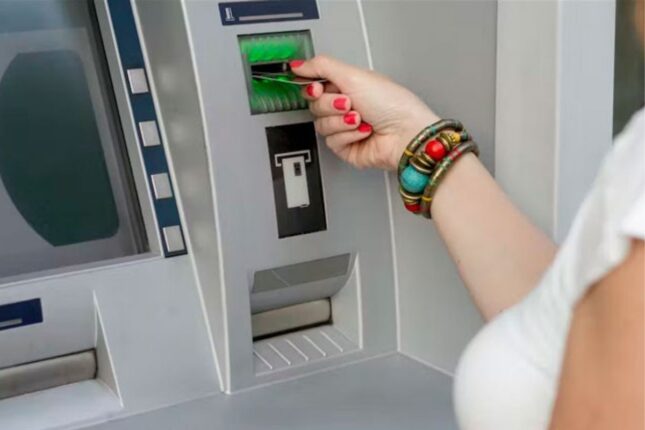 Onların maaşı QALDIRILIR – Nazir açıqladı