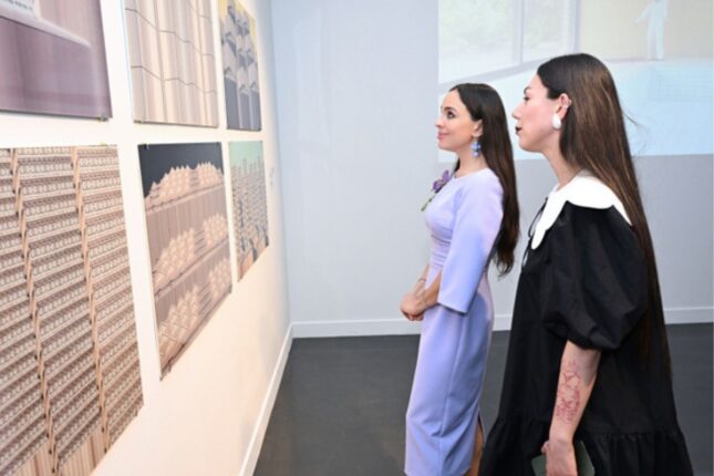 Leyla Əliyeva sərgidə iştirak etdi (FOTO)