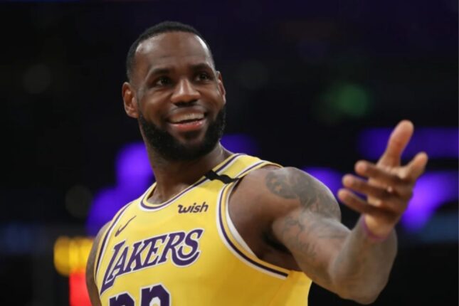 Lebron Ceyms NBA-da rekord qırdı