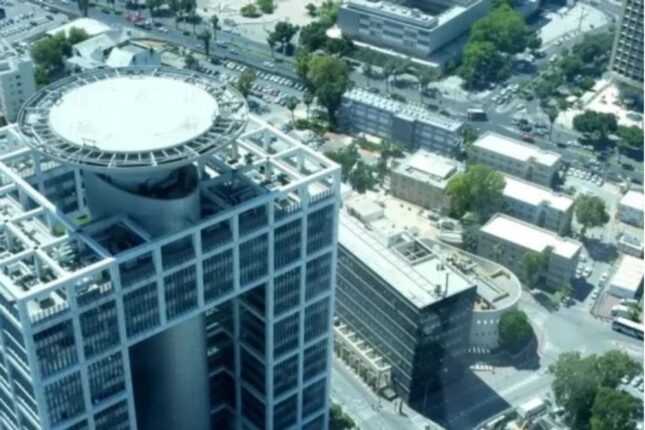 “Hizbullah” İsrail Müdafiə Nazirliyinin binasını VURDU “Hizbullah” İsrail Müdafiə Nazirliyinin binasını VURDU