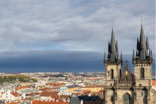 “Rus Evi”nə hücum edildi