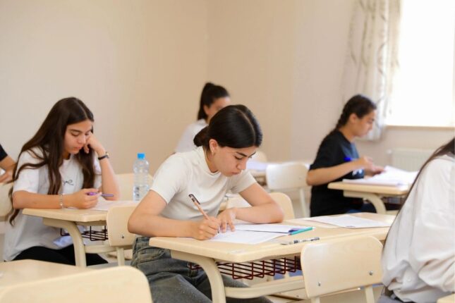 Tələbə olmaq istəyənlərin nəzərinə! – Vaxt başa çatır