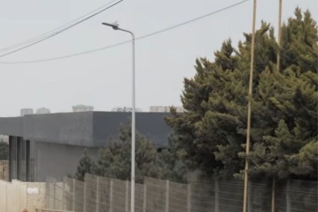 “Əlimdə sənədim ola-ola ev tikə bilmirəm, amma bunlar qanuna əməl etmir” – Video