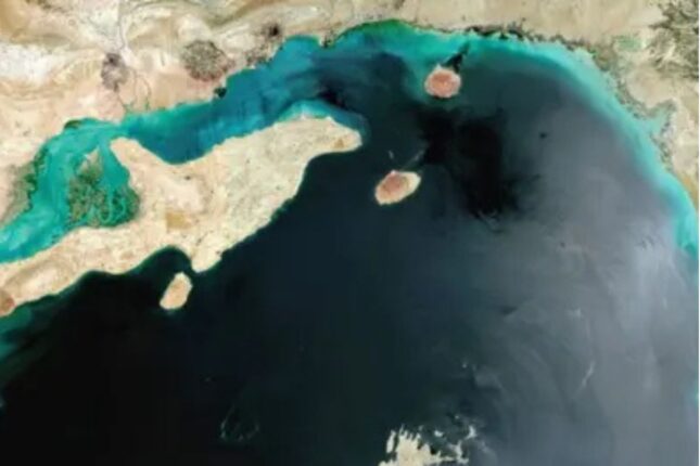 BƏƏ Hörmüz boğazında hərbi-dəniz qüvvələri yerləşdirə bilər