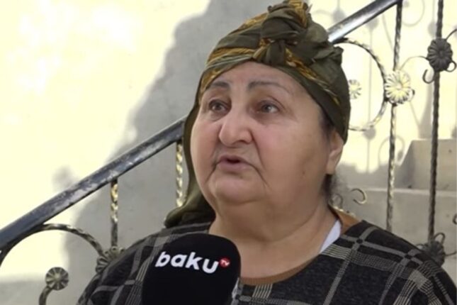 “Yorğanı qaldıranda gördüm ki, çarpayı qan içindədir” – Video