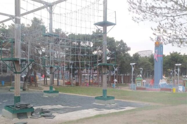 Şəmkirdə yerləşən park xarabalığı xatırladır – FOTO