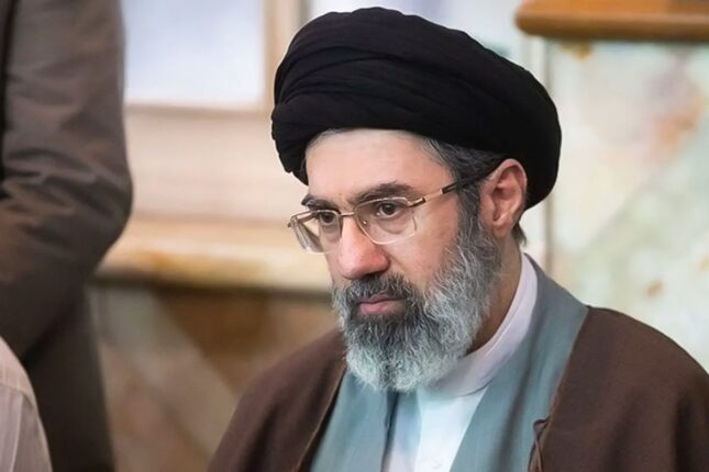 Xameneinin yaralanması rəsmən təsdiqləndi