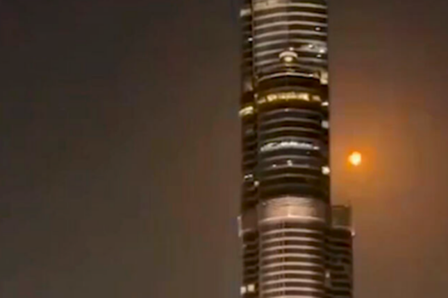 “Burc Xəlifə” yaxınlığında PUA belə vuruldu – Video