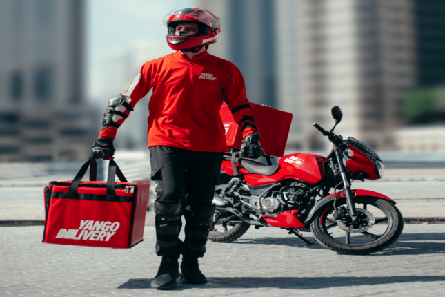 “Yango” sürücüsündən oğurluq: Müştərinin 1000 manatlıq malını oğurladılar – Foto