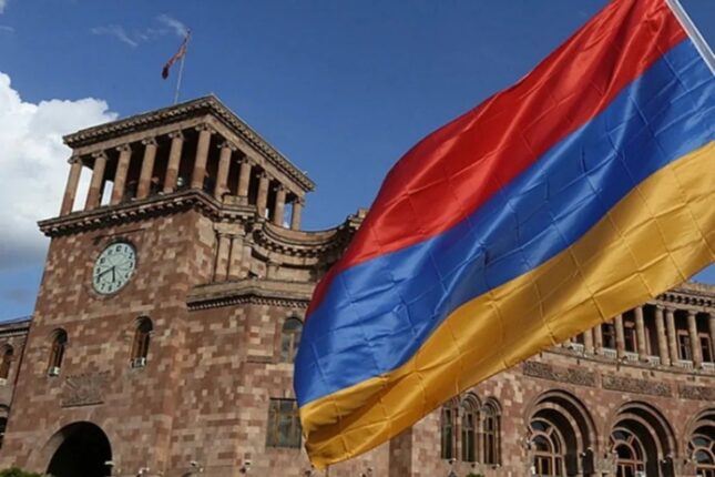 “Bizə səs ver, pulunu al”: Ermənistanda seçki qalmaqalı