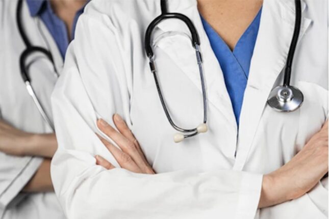 Tibb Mərkəzində əməkhaqqı narazılığı – Qurumlar məsuliyyətdən yayınır?