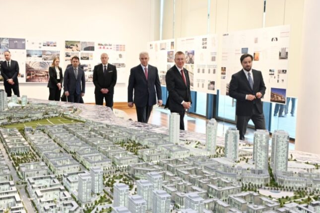 Latviya Prezidenti “Bakı Ağ Şəhər”də – FOTOLAR