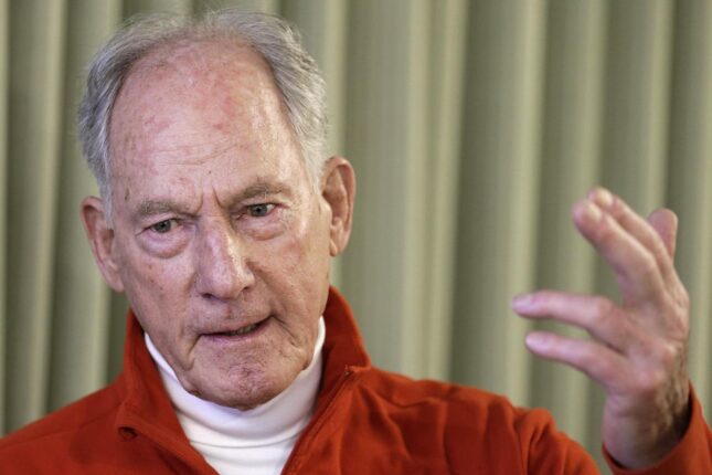 Everesti fəth edən ilk amerikalı Cim Uittaker vəfat edib