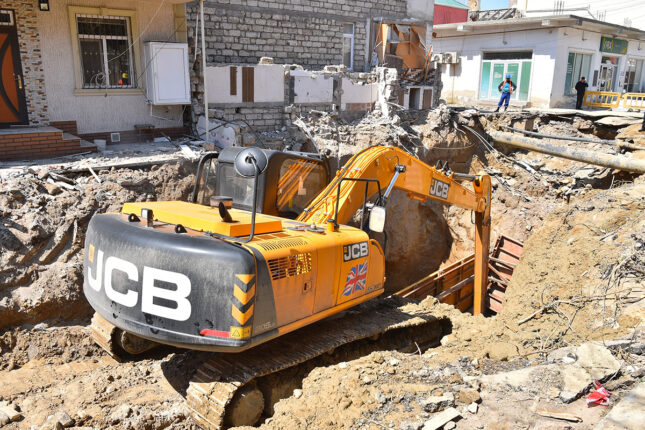 Çökən kollektorun qəzalı hissəsi dəyişdirilir – Fotolar – Video Çökən kollektorun qəzalı hissəsi dəyişdirilir – Fotolar – Video