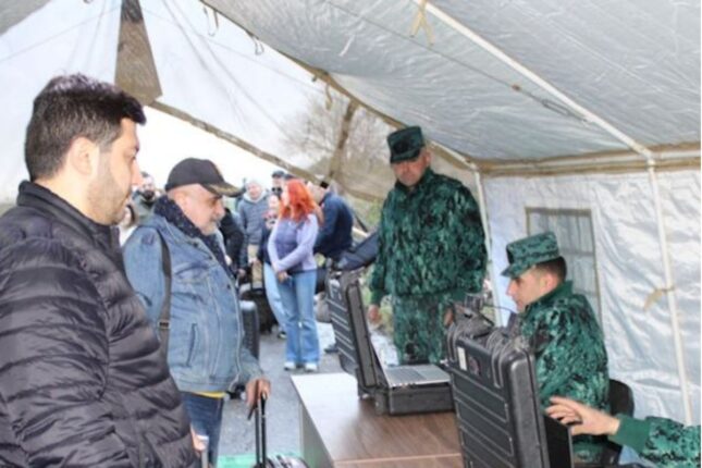 Ermənilər Bakıda – Heyətdə kimlər var?