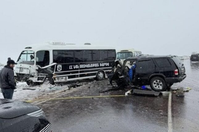 Paşinyanın kortejində qəza – 1 ölü, 12 yaralı