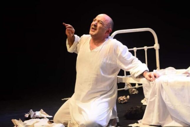 “Bir dəlinin qeydləri” monotamaşası təqdim olunacaq