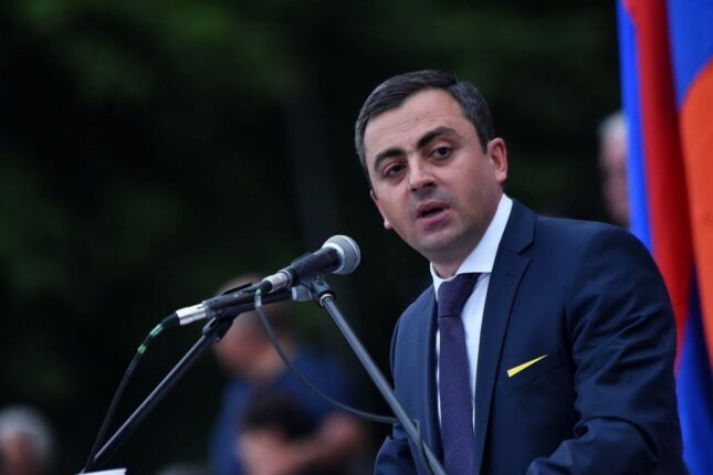 Saqatelyan: “İrəvan hökuməti Bakı ilə birlikdə “erməni kimliyi”nə qarşı mübarizə aparır”