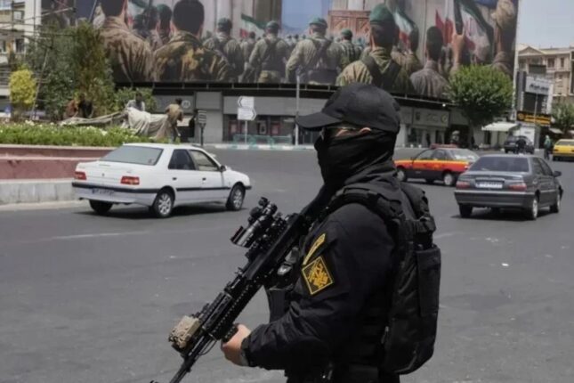 İri şəhərlərdə postlar qurulur: İran nədən narahatdır?