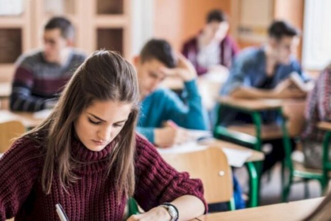 Abituriyentlərə MÜJDƏ: Bu imtahanlar asanlaşa bilər