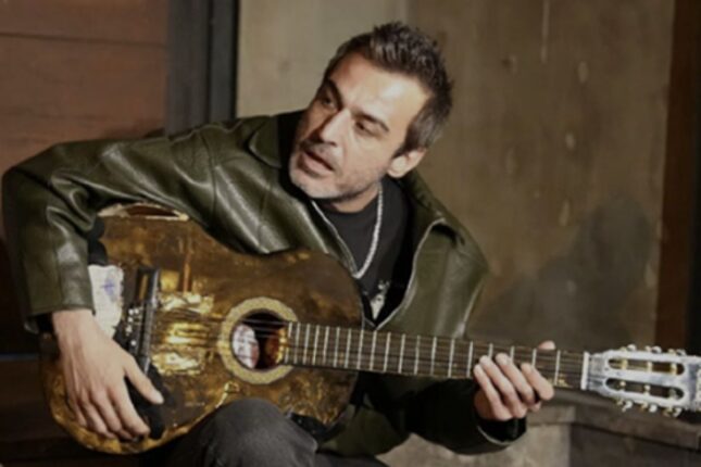 Bakıda lirə qalmaqalı ilə yadda qalan türk müğənni VƏFAT ETDİ-VİDEO