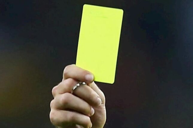 Futbolda sarı kart ləğv edir?