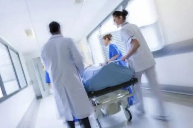 14 yaşlı qızla 19 yaşlı oğlan qonaq getdikləri evdə zəhərləndi – Biri öldü