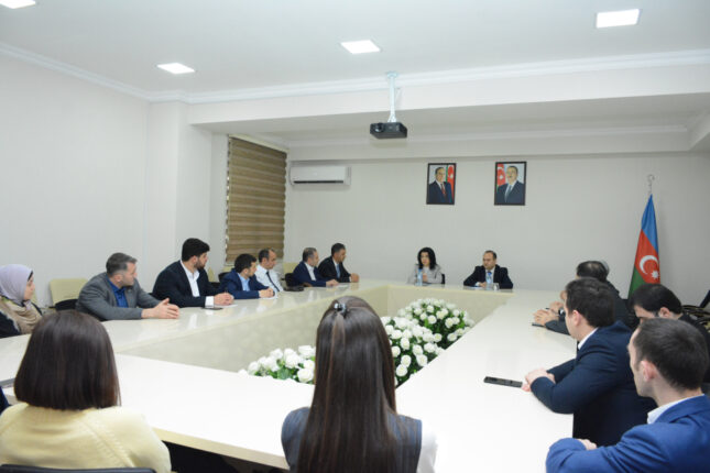 Könül Bünyadzadə müəllim və doktorantlar üçün “Sufi fenomenologiya” mövzusunda elmi seminar keçirib