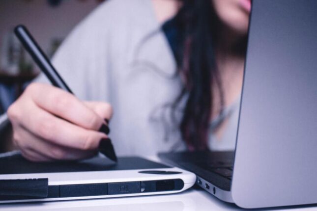 Bakıda məktəblərdə və universitetlərdə dərslər onlayn OLACAQ – RƏSMİ