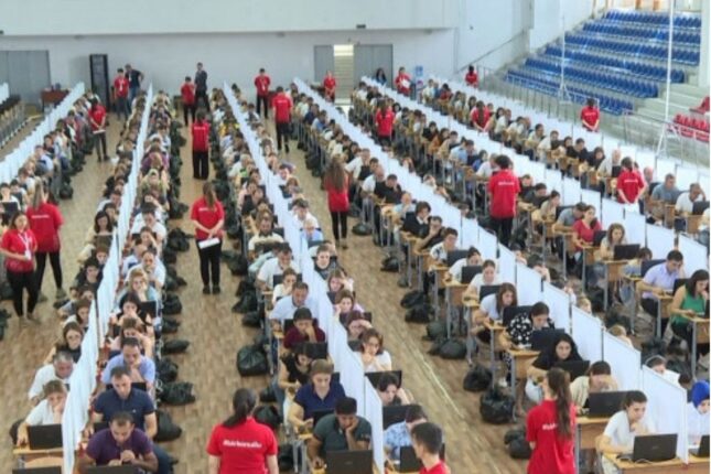 Müəllimlərin əməkhaqları yenidən arta bilər – Yeni təklif