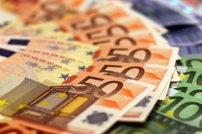 Avro və rubl ucuzlaşdı – YENİ MƏZƏNNƏ