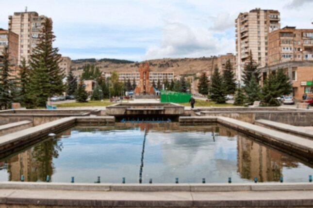 Ermənistanda şəhər əhli qorxu içində- Müəmmalı zəhərlənmələr