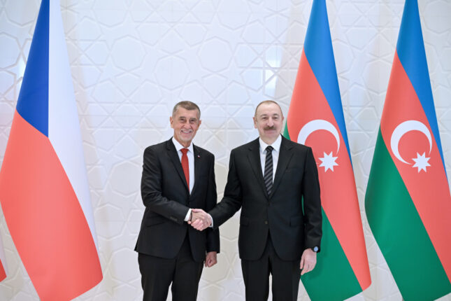 Çexiya və Azərbaycan liderləri işgüzar dairələrə çox aydın mesaj göndərirlər