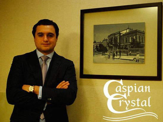 Eldar Mahmudovun oğlunun adı yeni qalmaqalda