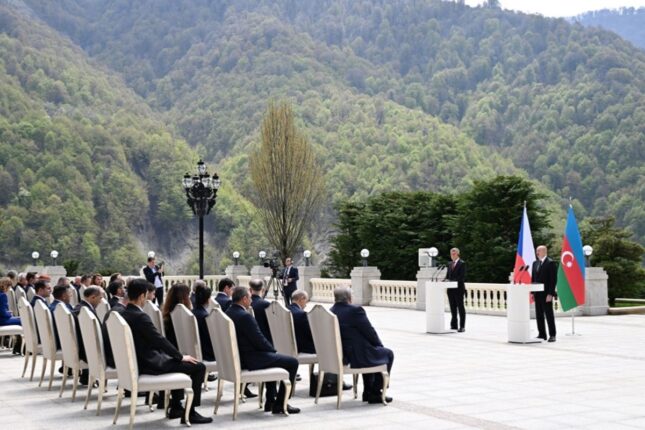 İlham Əliyev və Andrey Babiş mətbuata bəyanatlarla çıxış etdilər – Foto