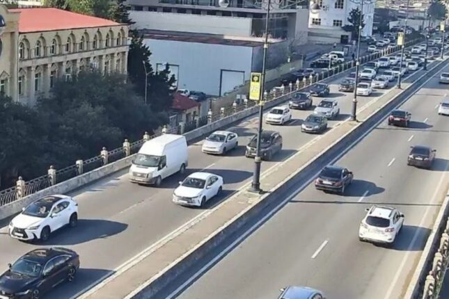 DİQQƏT: Bu yollarda tıxac var – SİYAHI