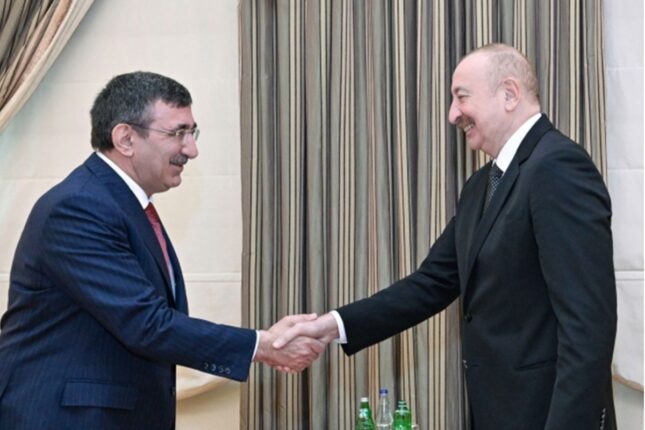 Prezident Cevdet Yılmazı qəbul etdi – Fotolar