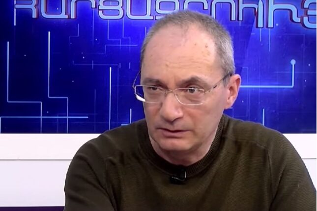 Erməni politoloqdan sərsəmləmə: “Azərbaycan İranın qorxusundan hücum etməyəcək”