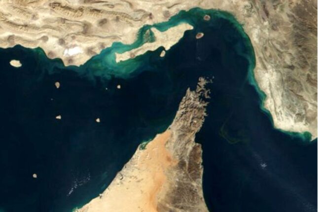 Hörmüz boğazında gəmilərin hərəkəti dayandırılıb