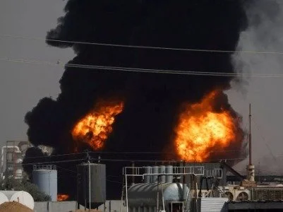 İraqda neft kompleksi VURULDU