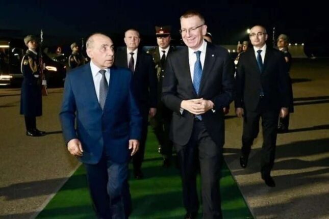 Latviya Prezidenti Azərbaycana gəldi